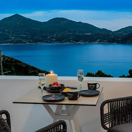 Stema 2 Tatil Evi Tripití
